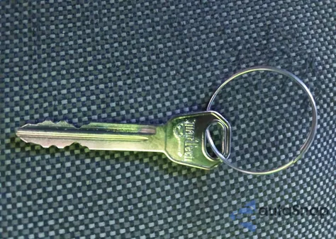 2008 Ford Crown Victoria Police/Police Interceptor z USA, uszkodzony, nr VIN 2FAHP71V38X123473